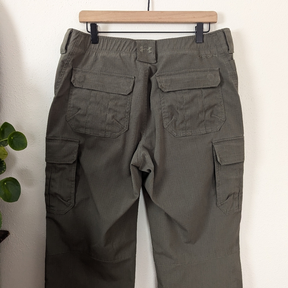 Under Armour | 34 x 32 | Loose Fit | Cargo Pant | Green - Picture 9 of 12